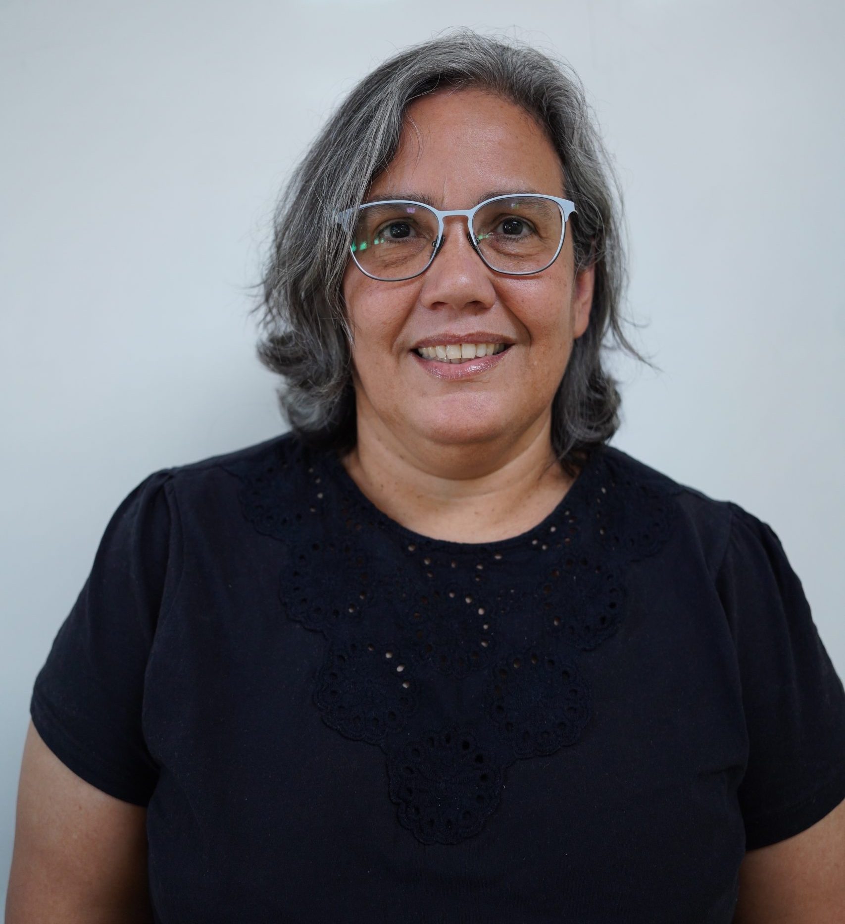 Elena María Vega